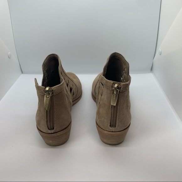 Vince Camuto Peera Cutout Bootie Tan Suede Women's Size 8 - Picture 4 of 7